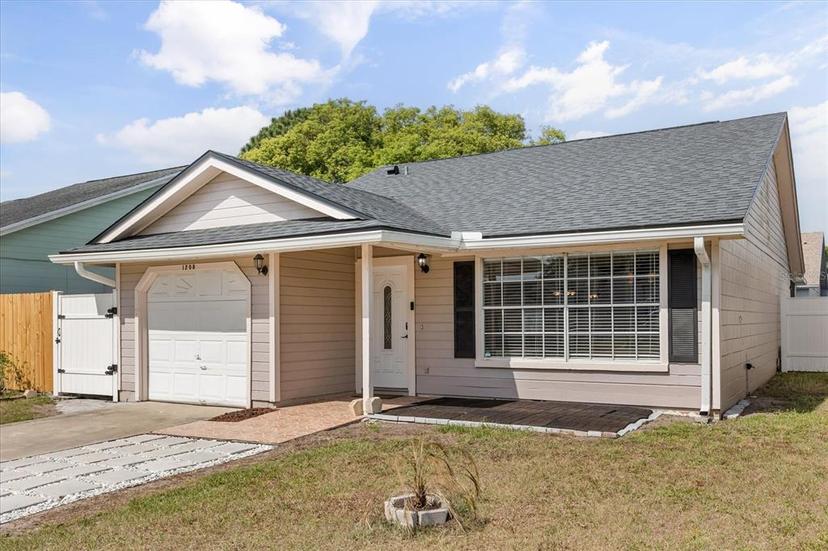 Picture of 1208 Roma Court, Orlando FL 32825
