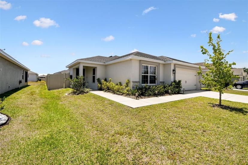 Picture of 105 Blue Alice Spring Court, Ruskin FL 33570
