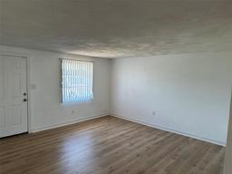 Picture of 194 Garden Avenue Nw, Port Charlotte, FL 33952