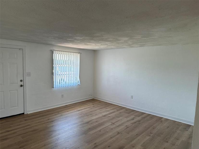 Picture of 194 Garden Avenue Nw, Port Charlotte FL 33952