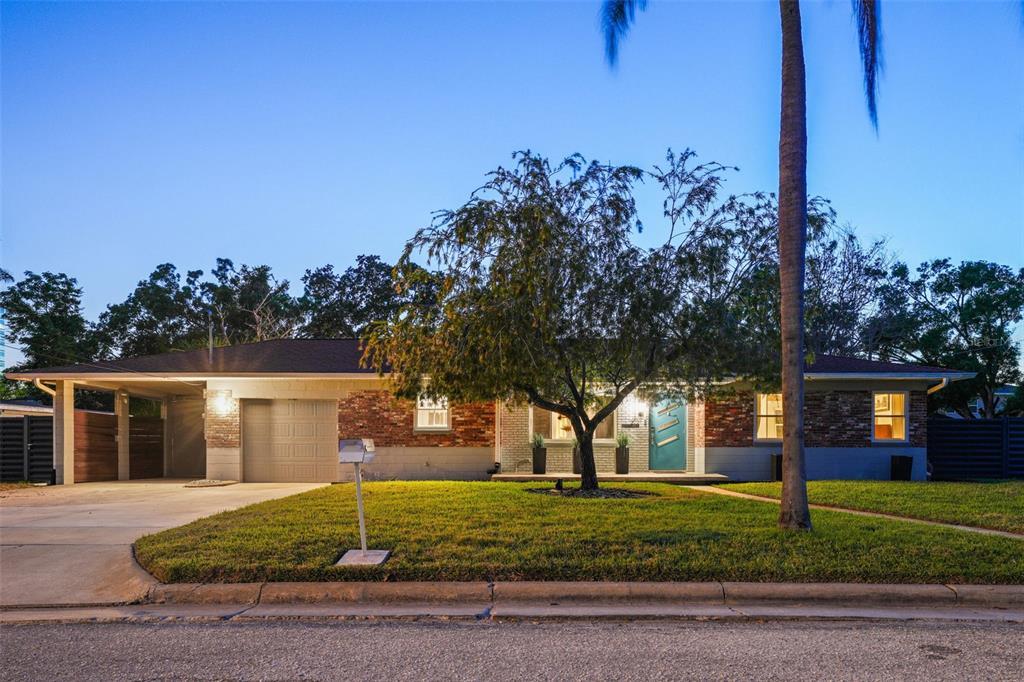 Picture of 222 N Clearview Avenue, Tampa, FL 33609