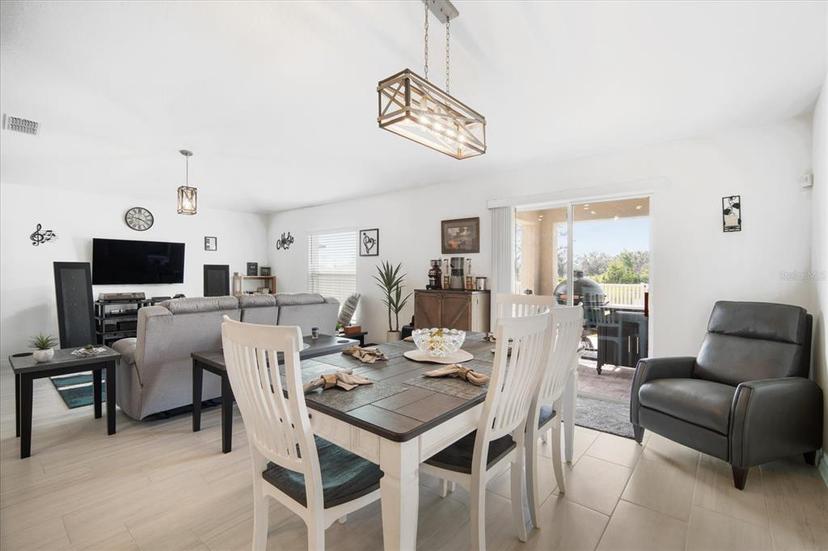 Picture of 4025 Capri Coast Drive, Plant City FL 33565