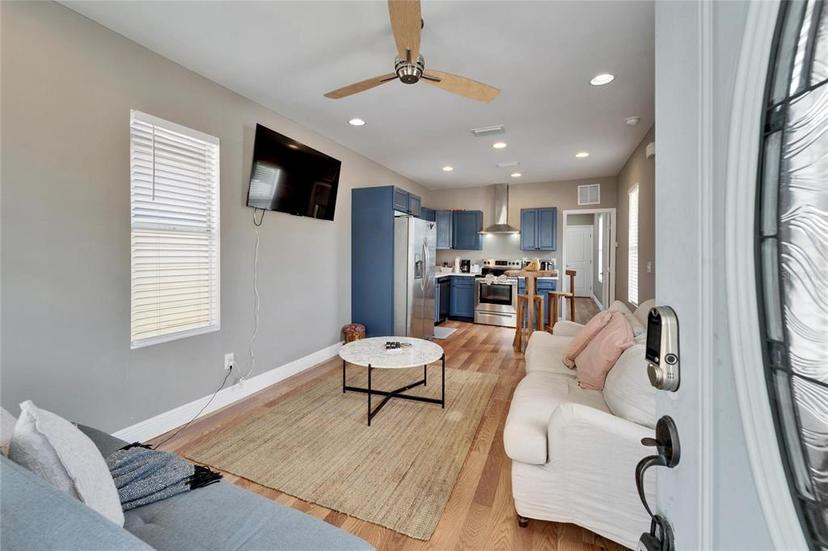 Picture of 2703 E 15Th Avenue, Tampa FL 33605