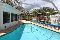 Picture of 1525 Albemarle Court, Dunedin, FL 34698