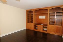 Picture of 1525 Albemarle Court, Dunedin, FL 34698