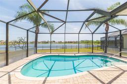 Picture of 711 Parker Den Drive, Ruskin, FL 33570