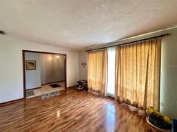 Picture of 9926 NW 4Th Place, Gainesville, FL 32607