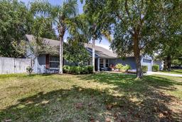 Picture of 4660 Treasure Cay Road, Tavares, FL 32778