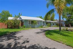 Picture of 913 Palmetto Street, New Smyrna Beach, FL 32168