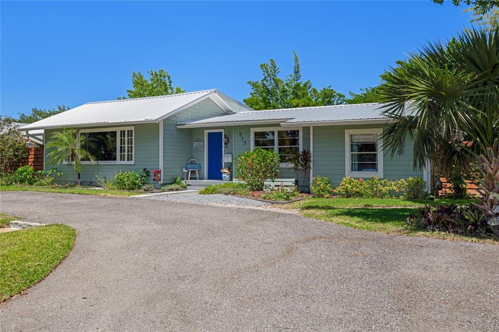 Picture of 913 Palmetto Street, New Smyrna Beach, FL 32168
