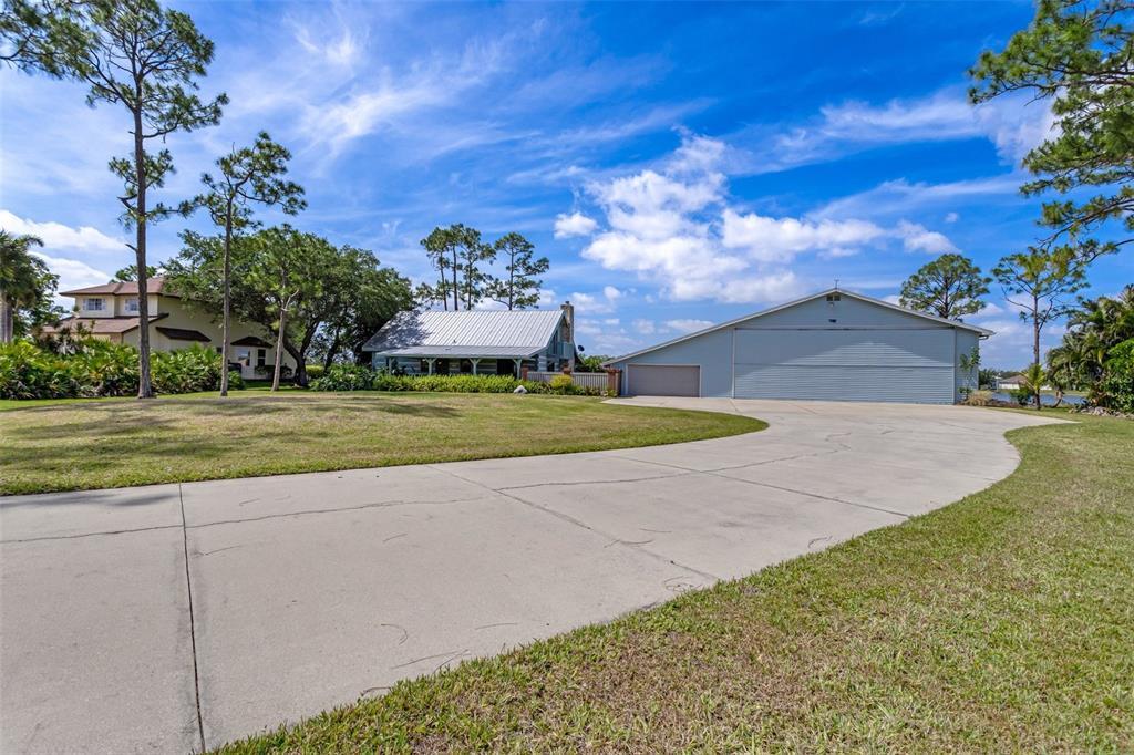 Picture of 18631 Baseleg Avenue, North Fort Myers, FL 33917