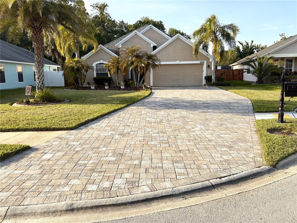 Picture of 13175 Tom Morris Drive E, Jacksonville, FL 32224
