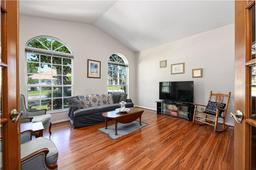 Picture of 115 Oak Grove Circle, Lake Mary, FL 32746
