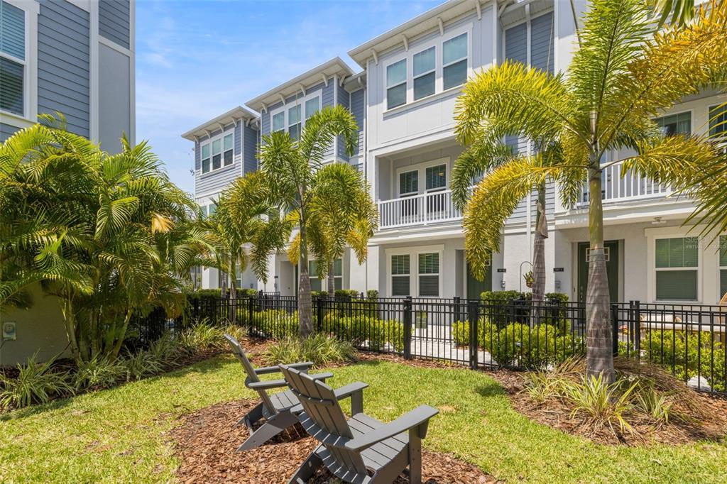 Picture of 206 S Tampania Avenue Unit 4, Tampa, FL 33609