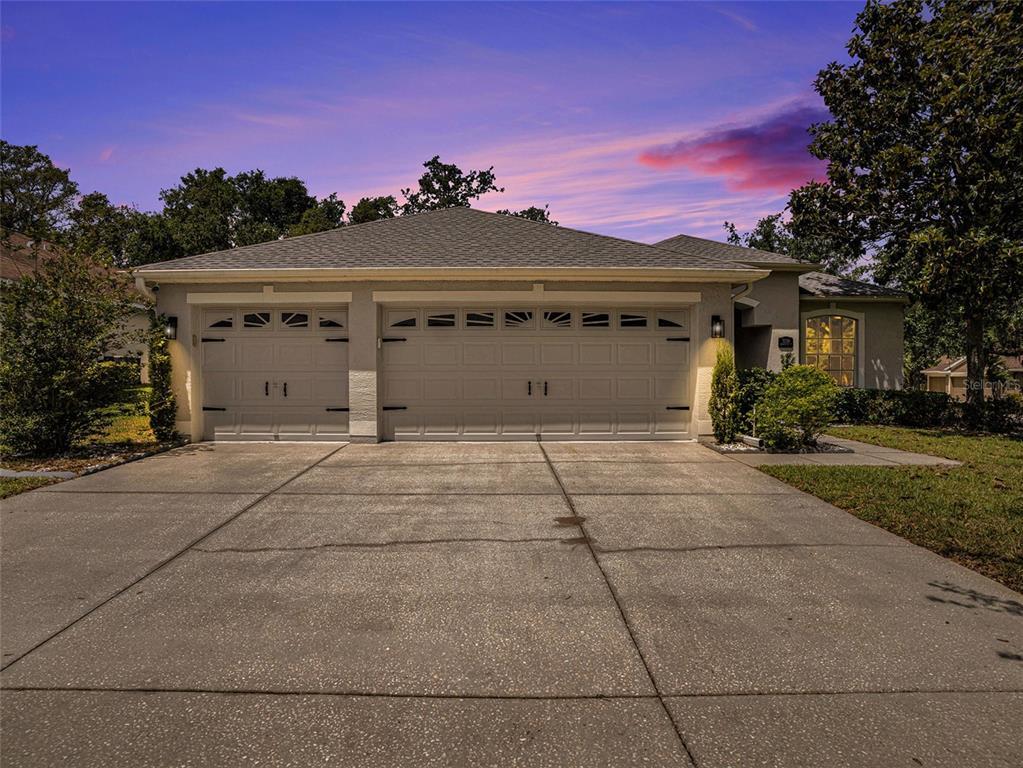 Picture of 11106 Bridgecreek Drive, Riverview, FL 33569