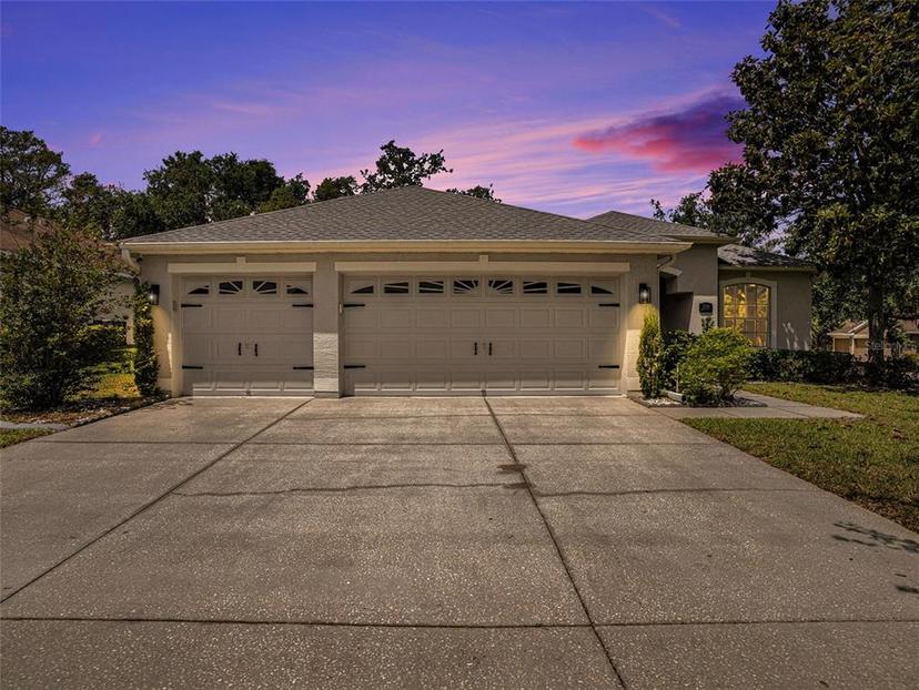 Picture of 11106 Bridgecreek Drive, Riverview FL 33569