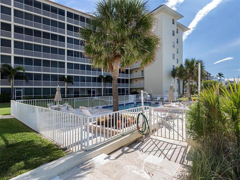 Picture of 1150 Tarpon Center Drive Unit 3G 307, Venice FL 34285
