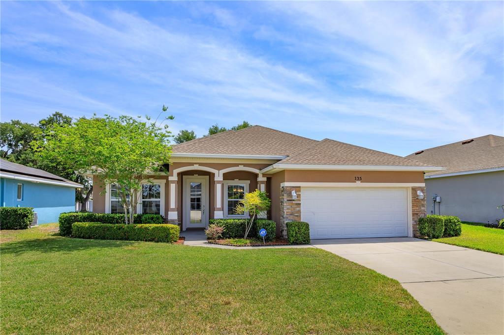Picture of 135 Eloise Oaks Drive, Winter Haven, FL 33884
