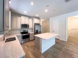 Picture of 10729 Planer Picket Drive, Riverview, FL 33569