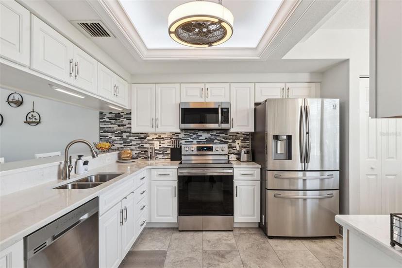 Picture of 6205 Shoreline Drive Unit 1204, St Petersburg FL 33708