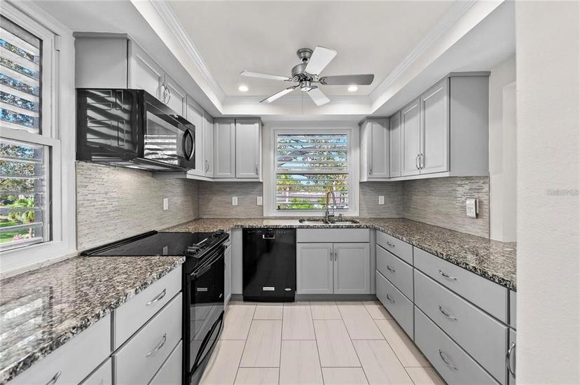 Picture of 5122 Marsh Field Road Unit 62, Sarasota FL 34235
