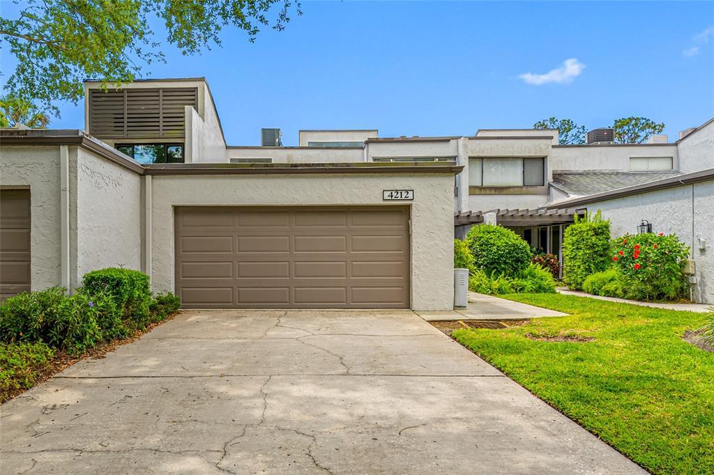 Picture of 4212 Fairway Circle, Tampa, FL 33618