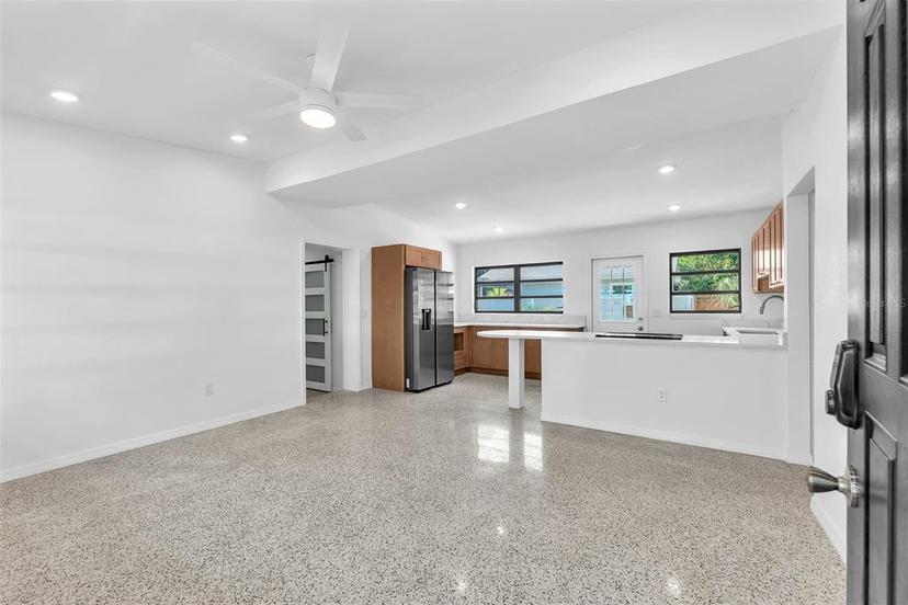 Picture of 2003 E Clinton Street, Tampa FL 33610
