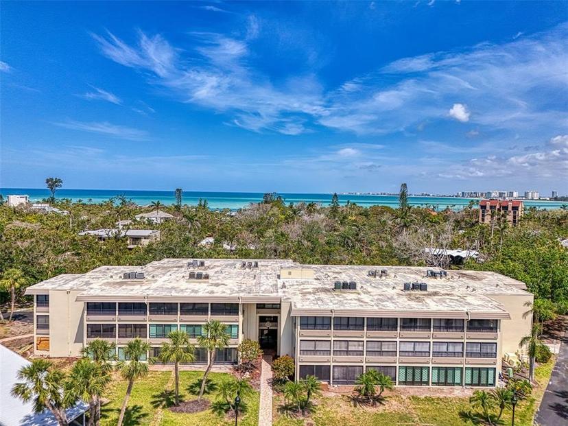 Picture of 225 Hourglass Way Unit 101, Sarasota FL 34242