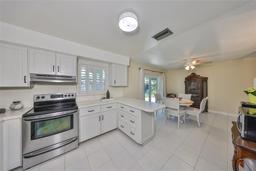 Picture of 7542 20Th Street N, St Petersburg, FL 33702