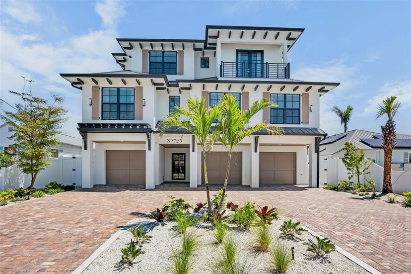 Picture of 723 S Blvd Of The Presidents, Sarasota FL 34236
