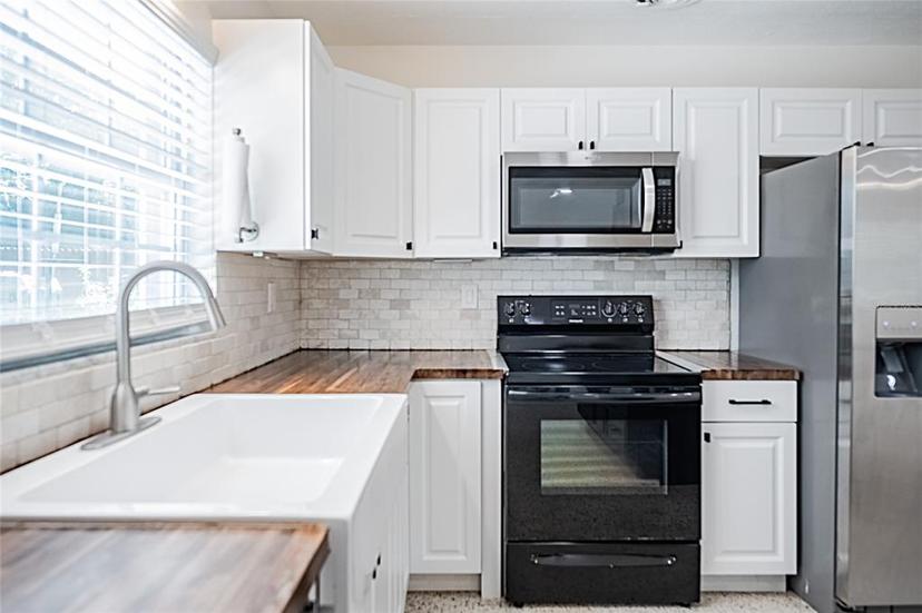 Picture of 3880 Cleveland Heights Boulevard, Lakeland FL 33813