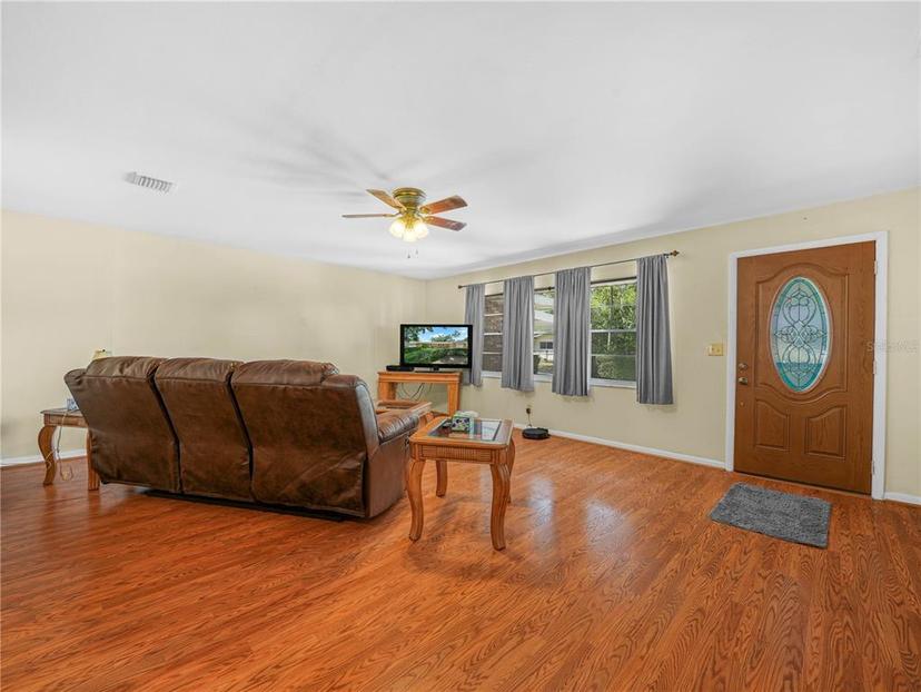 Picture of 115 W Lee Street, Plant City FL 33563