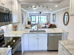 Picture of 6295 Bahia Del Mar Circle Unit 101, St Petersburg, FL 33715