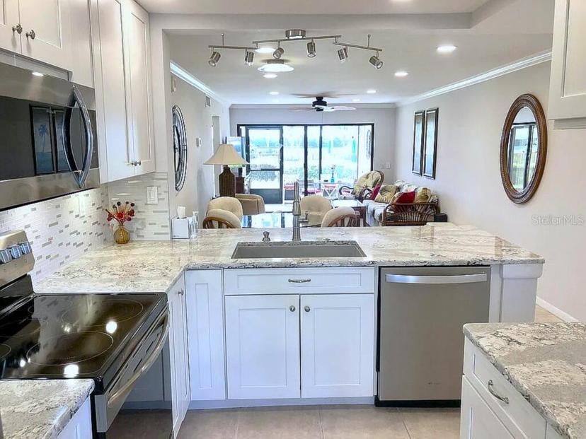 Picture of 6295 Bahia Del Mar Circle Unit 101, St Petersburg FL 33715