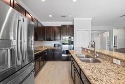 Picture of 2254 50Th Street Circle E, Palmetto, FL 34221