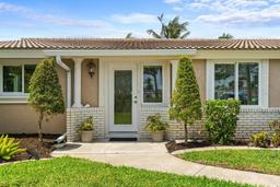 Picture of 10432 Sandpiper Road W, Bradenton, FL 34209