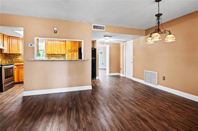Picture of 771 Murphy Avenue N, St Petersburg FL 33703