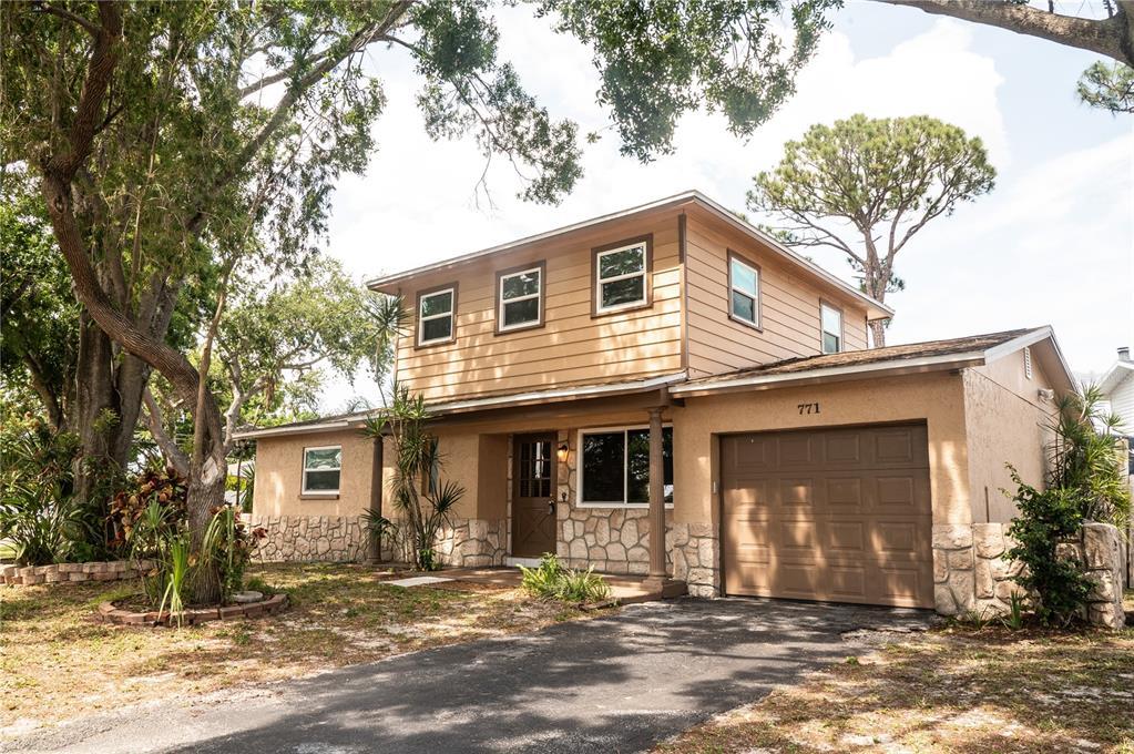 Picture of 771 Murphy Avenue N, St Petersburg, FL 33703