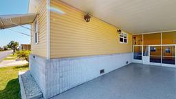 Picture of 10728 Poplar Street Ne, St Petersburg, FL 33716