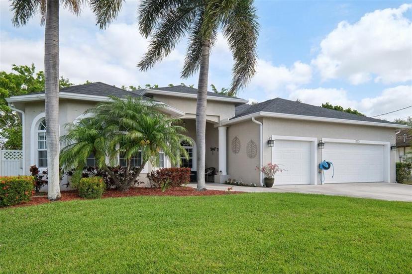 Picture of 355 SW De Gouvea Terrace, Port St Lucie FL 34984