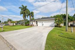Picture of 355 SW De Gouvea Terrace, Port St Lucie, FL 34984