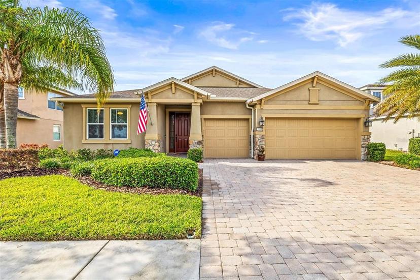 Picture of 3204 Mapleridge Drive, Lutz FL 33558
