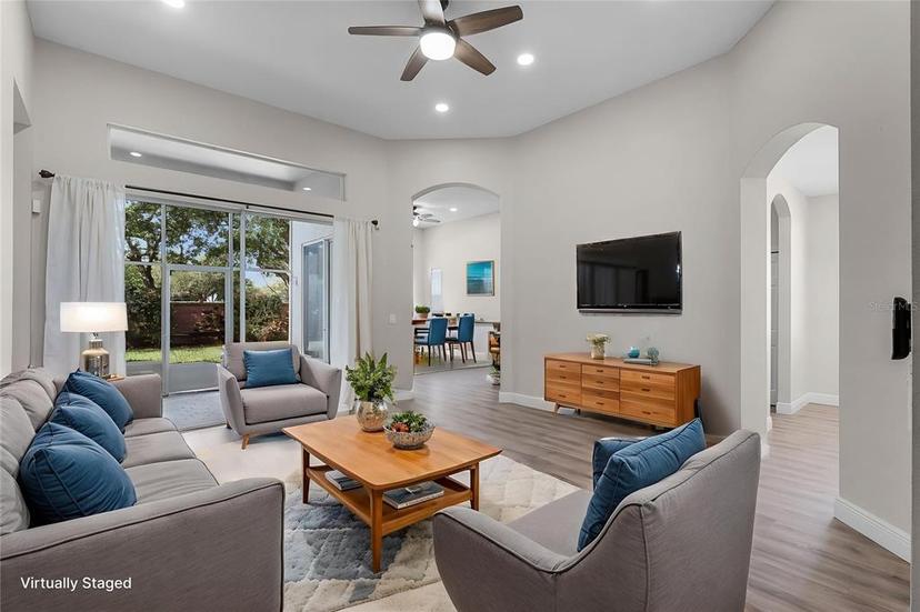 Picture of 3396 Gerber Daisy Ln Lane, Oviedo FL 32766