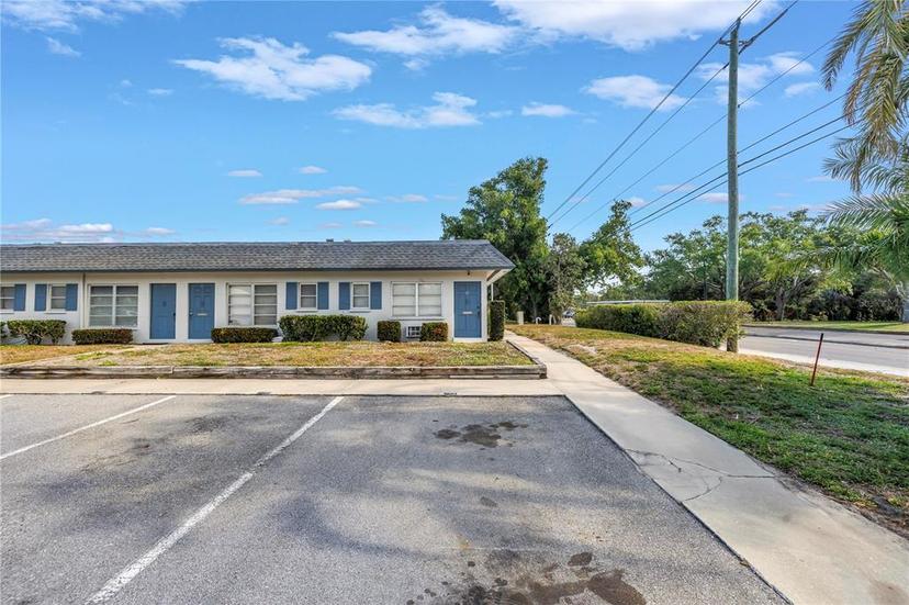 Picture of 4444 Swift Road Unit 25, Sarasota FL 34231