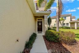 Picture of 582 53Rd Avenue N, St Petersburg, FL 33703