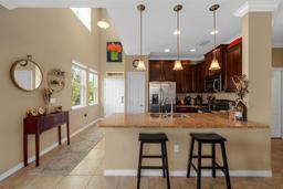 Picture of 582 53Rd Avenue N, St Petersburg, FL 33703