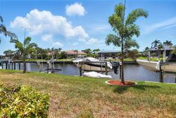 Picture of 371 Coldeway Drive Unit H12, Punta Gorda, FL 33950