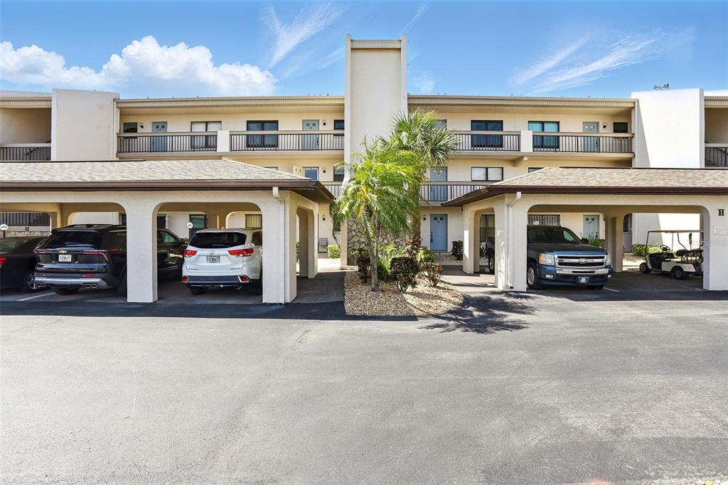 Picture of 371 Coldeway Drive Unit H12, Punta Gorda, FL 33950