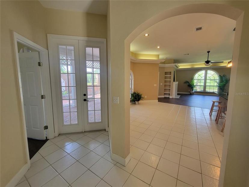 Picture of 10458 NW 35Th Place, Gainesville FL 32606