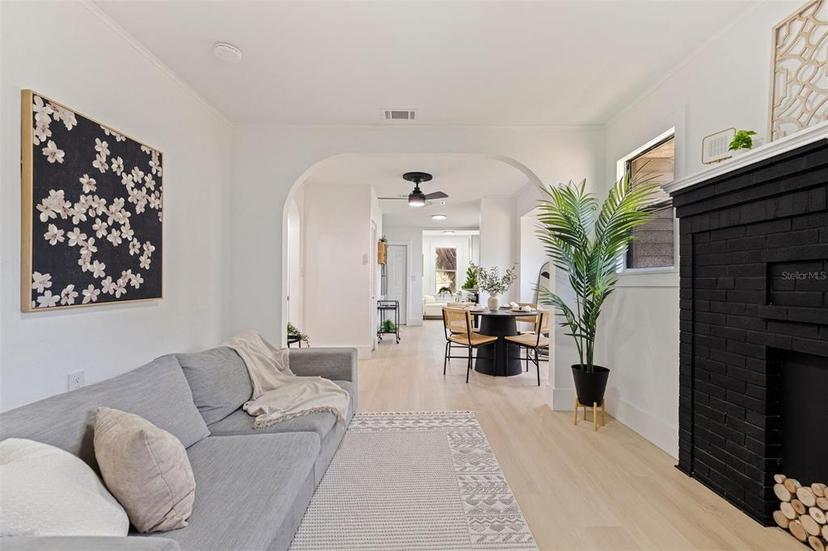 Picture of 3230 Queensboro Avenue S, St Petersburg FL 33712